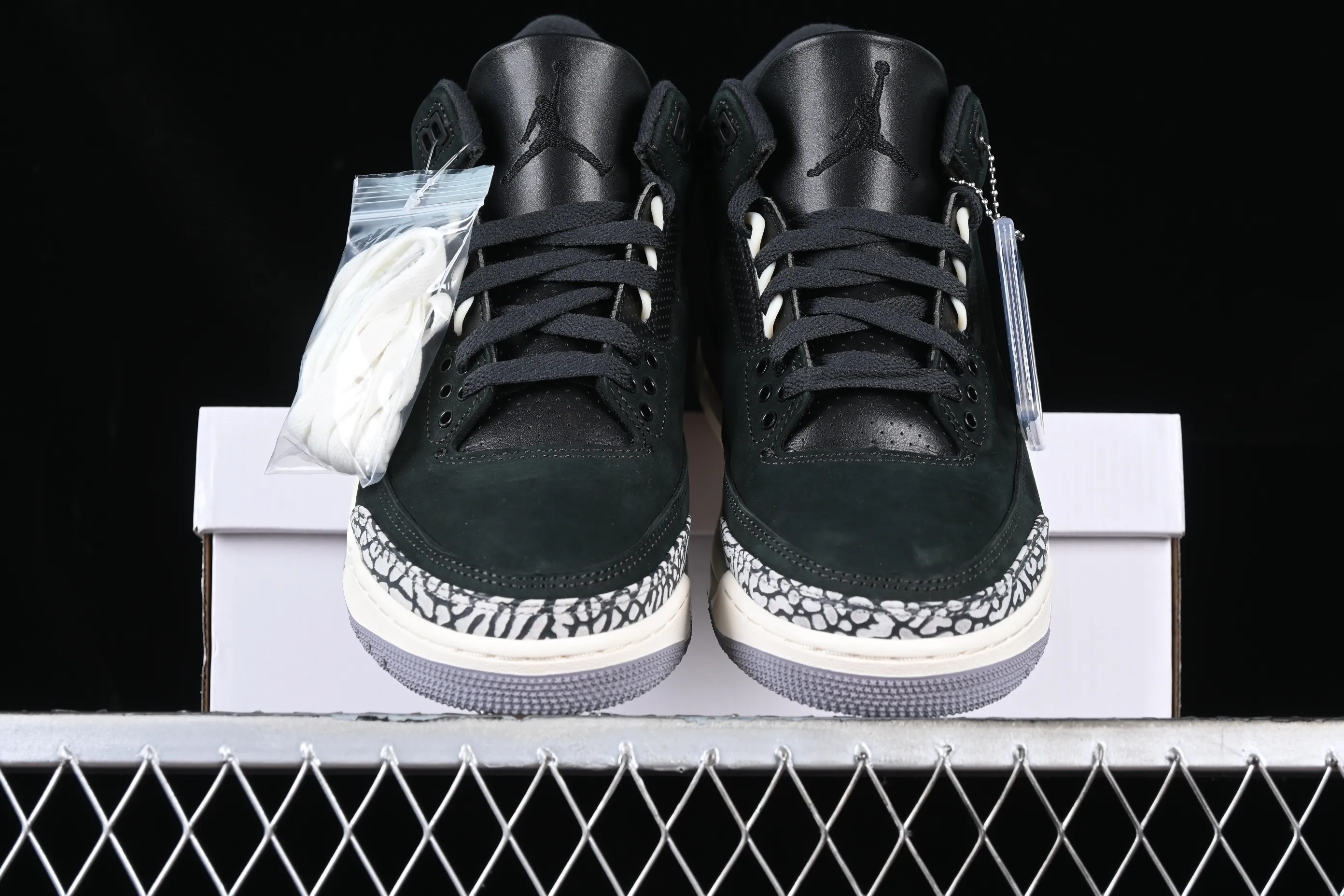 All categories Air Jordan Jordan series basketball shoes Air Jordan 3 foreign trade version Air Jordan 3 Retro "Off Noir" AJ3 Joe 3 old black cement CK9246-001